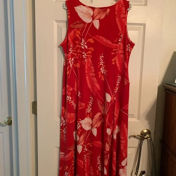 Red Tropical print Sleeveless Dress - Picture 3 of 11